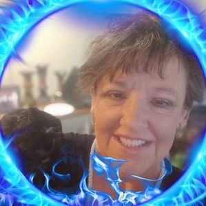 Meet your Posher, Crissy